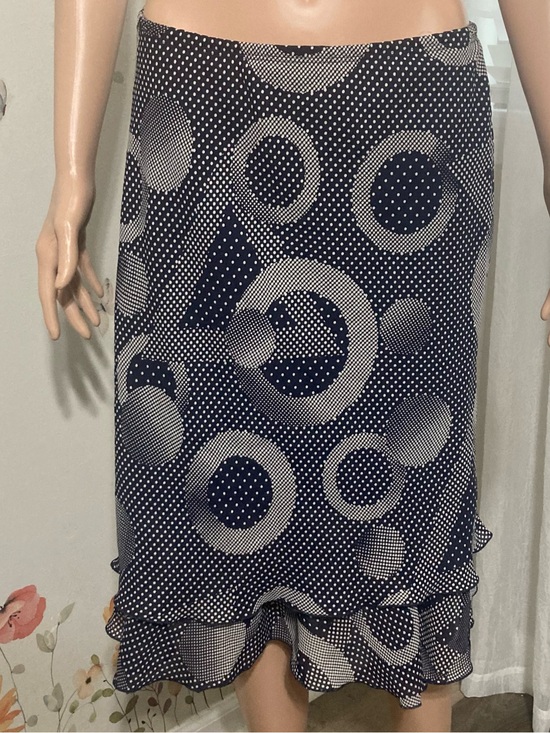 Tailor B. Moss Dresses & Skirts - 💎 Sz 10P Tailor B. Moss Navy & White Polka Dot Geometric Midi Skirt Ruffle Hem